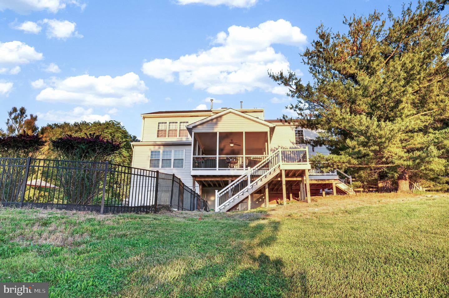 8840 Mapleville Rd photo 86