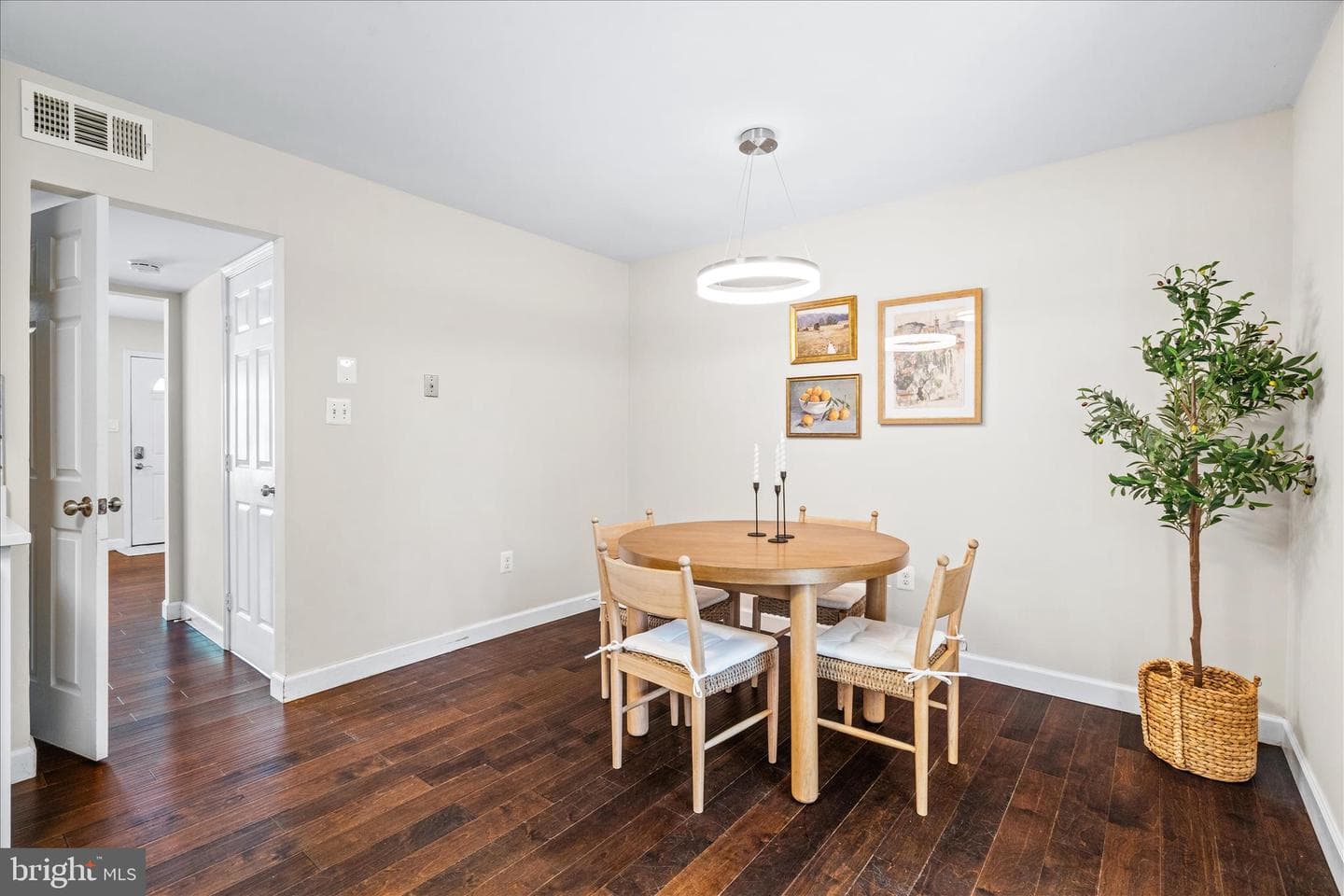 108 W Orndorff Drive photo 6