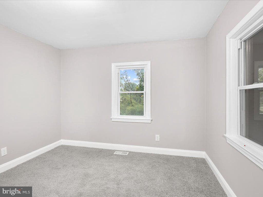 17411 N Seton Avenue photo 18