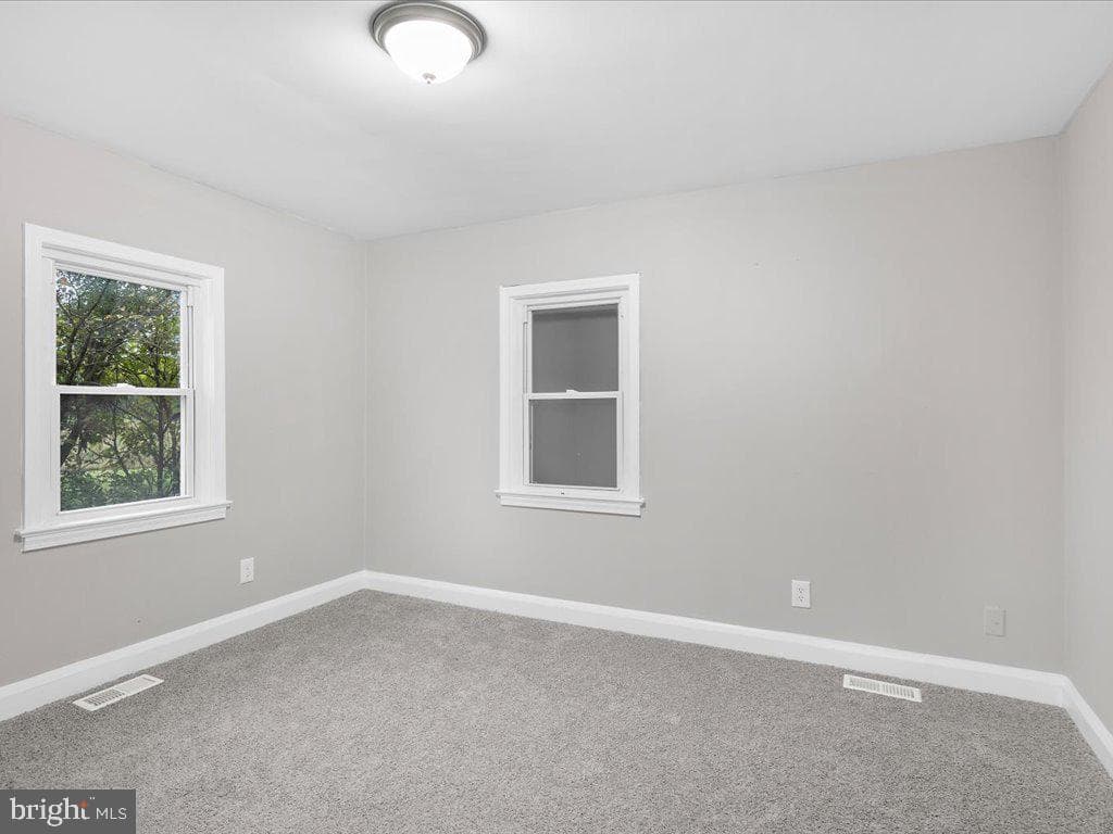 17411 N Seton Avenue photo 19