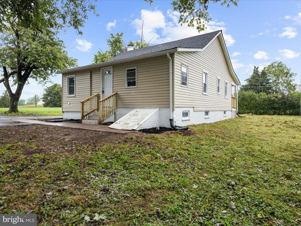 17411 N Seton Avenue photo 28