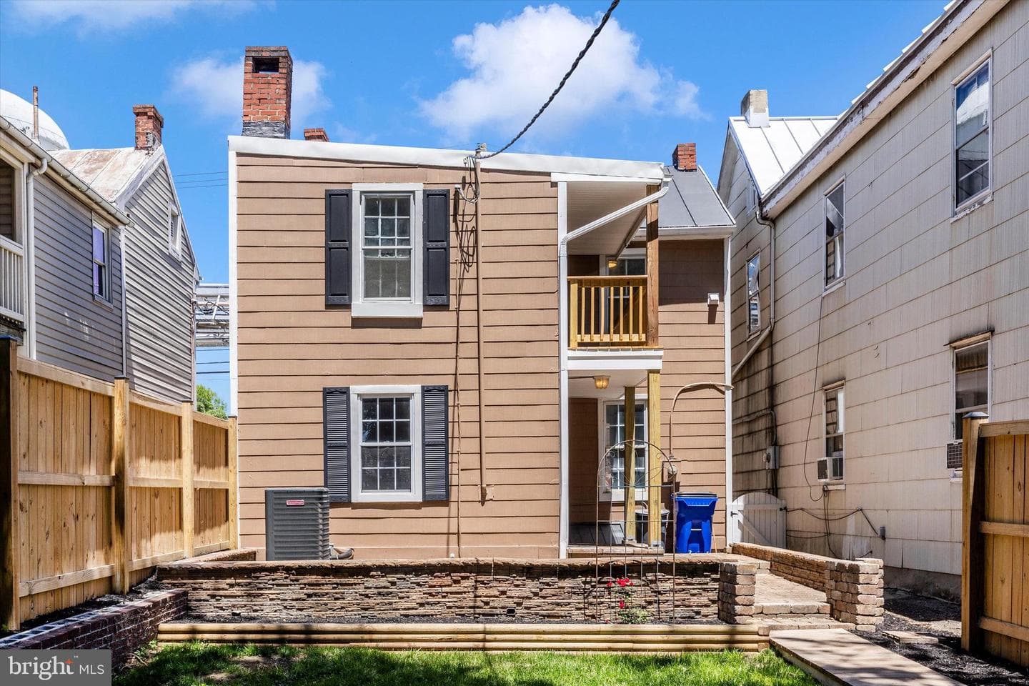 246 E 7th Street photo 30