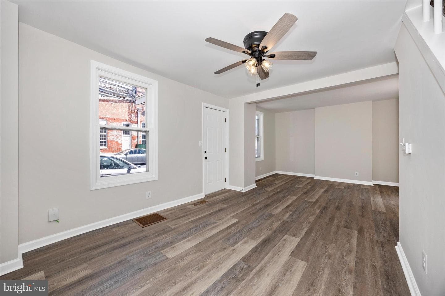 246 E 7th Street photo 6