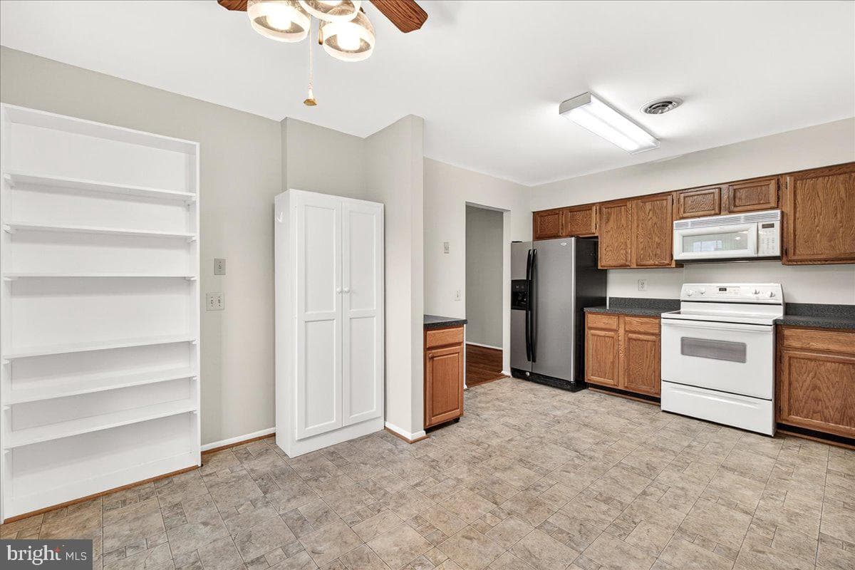 5790 Box Elder Court photo 39