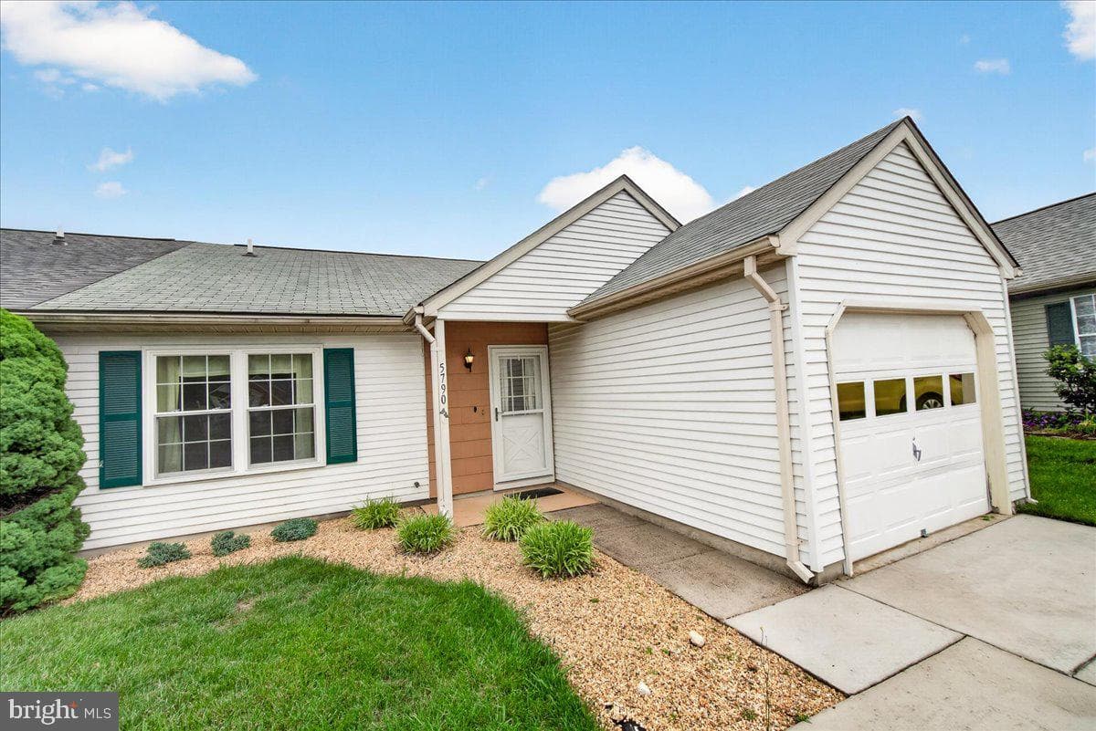 5790 Box Elder Court photo 56