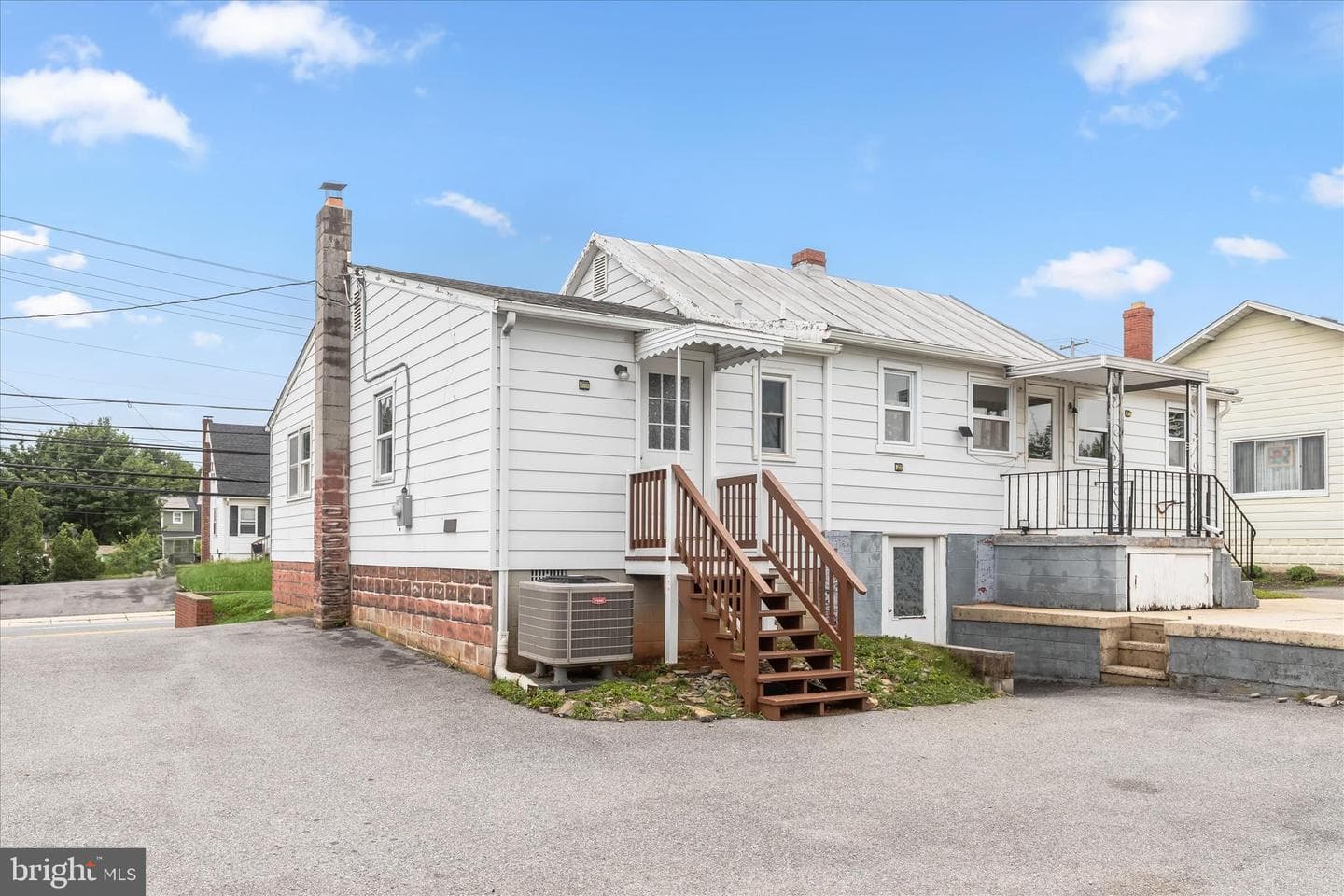 323 S Jefferson Street photo 49