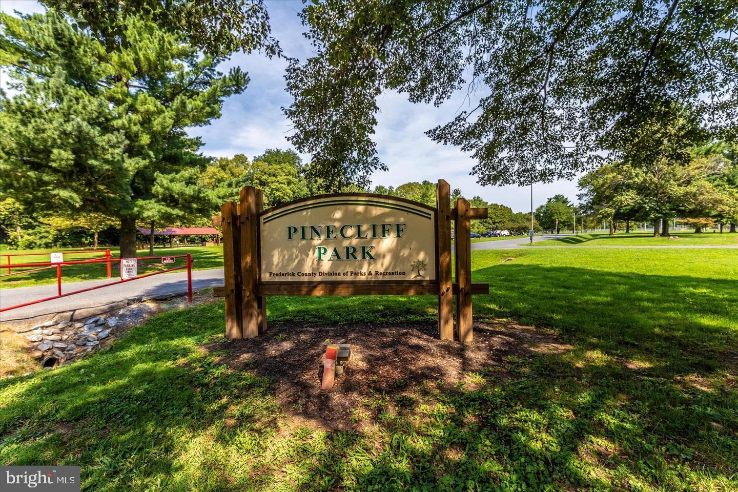 5707 Hawk Ridge Road photo 92