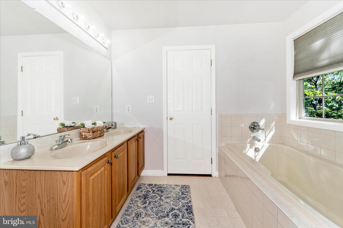 6976 Meadowpoint Terrace photo 22