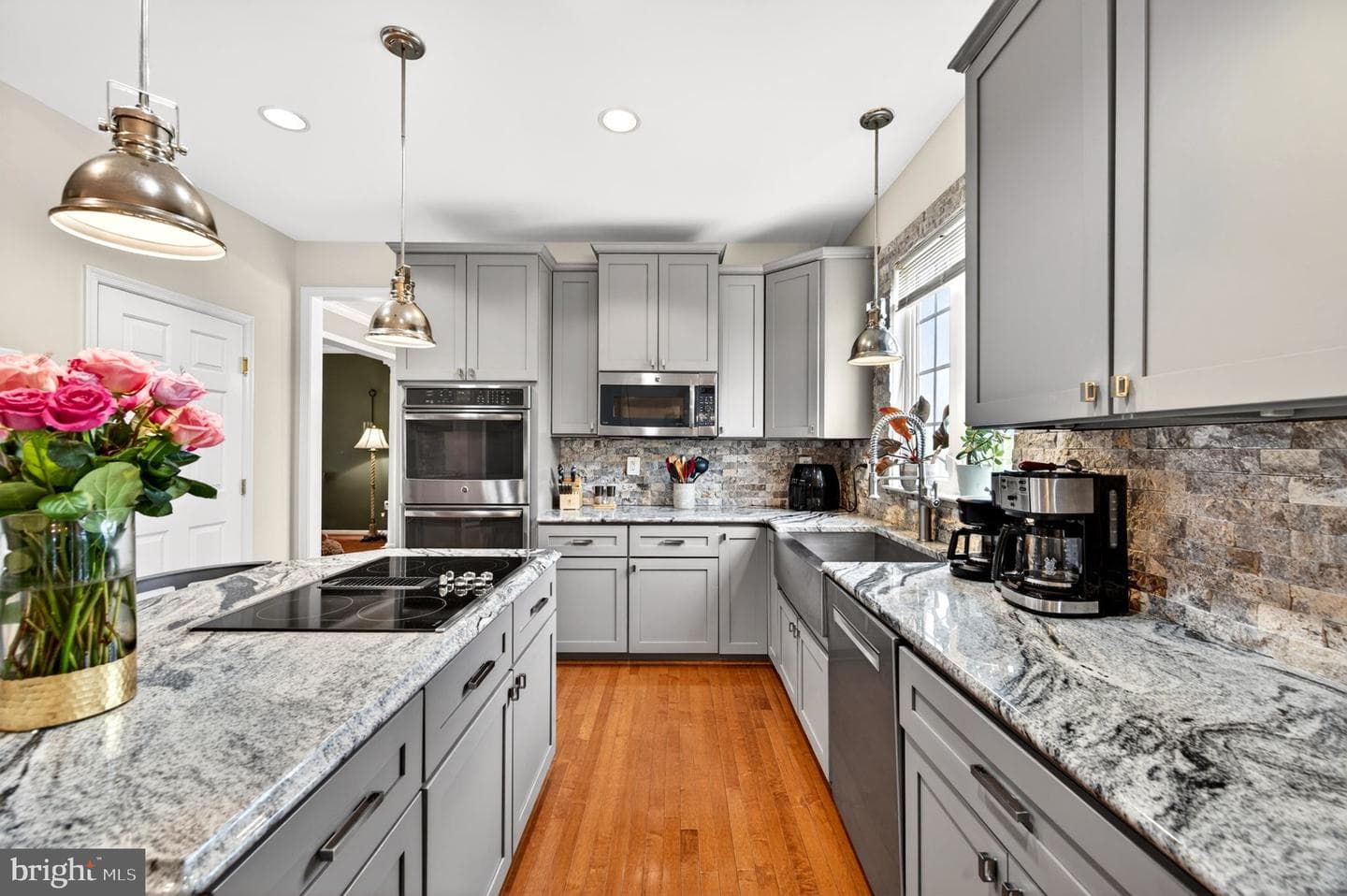 8 N Pointe Terrace photo 4