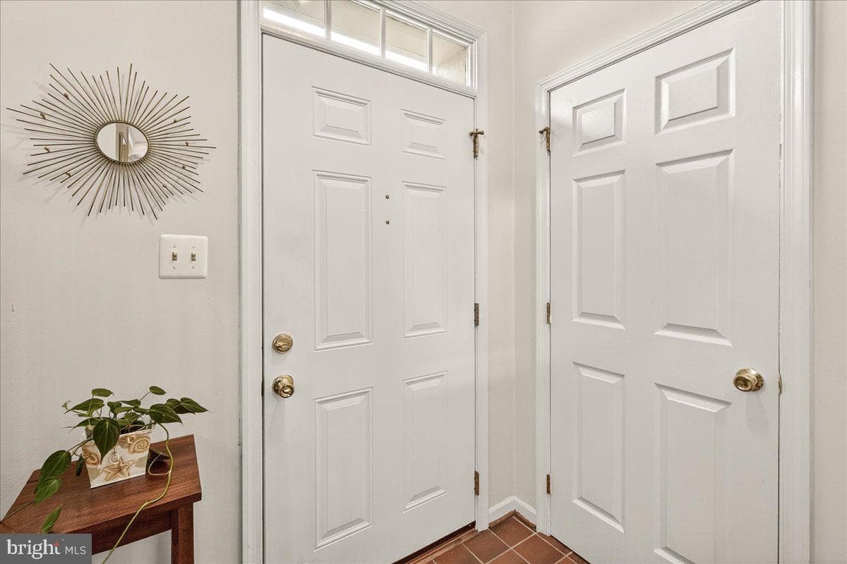 8241 Waterside Court photo 21
