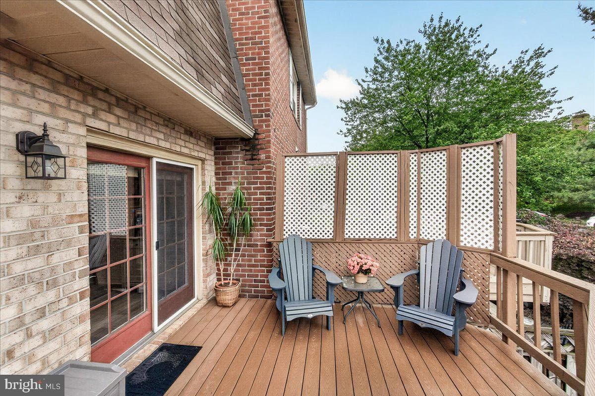 8241 Waterside Court photo 38