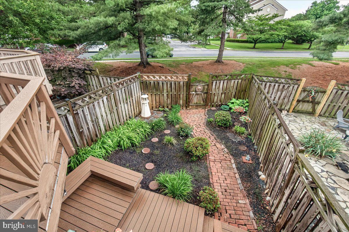 8241 Waterside Court photo 39