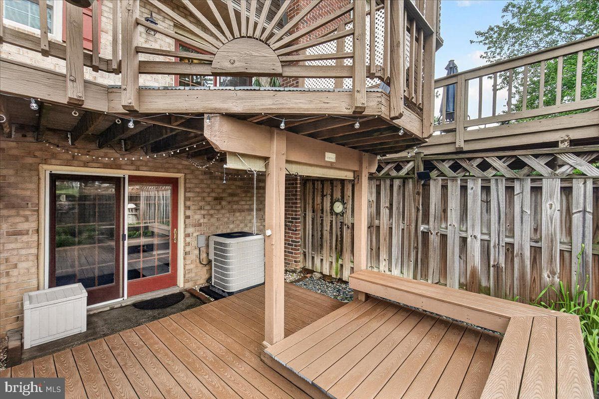 8241 Waterside Court photo 41