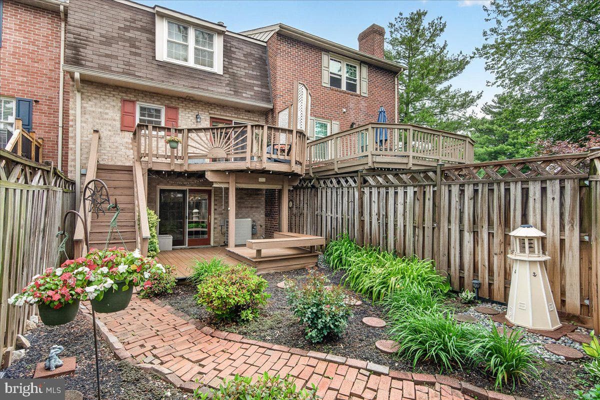 8241 Waterside Court photo 43