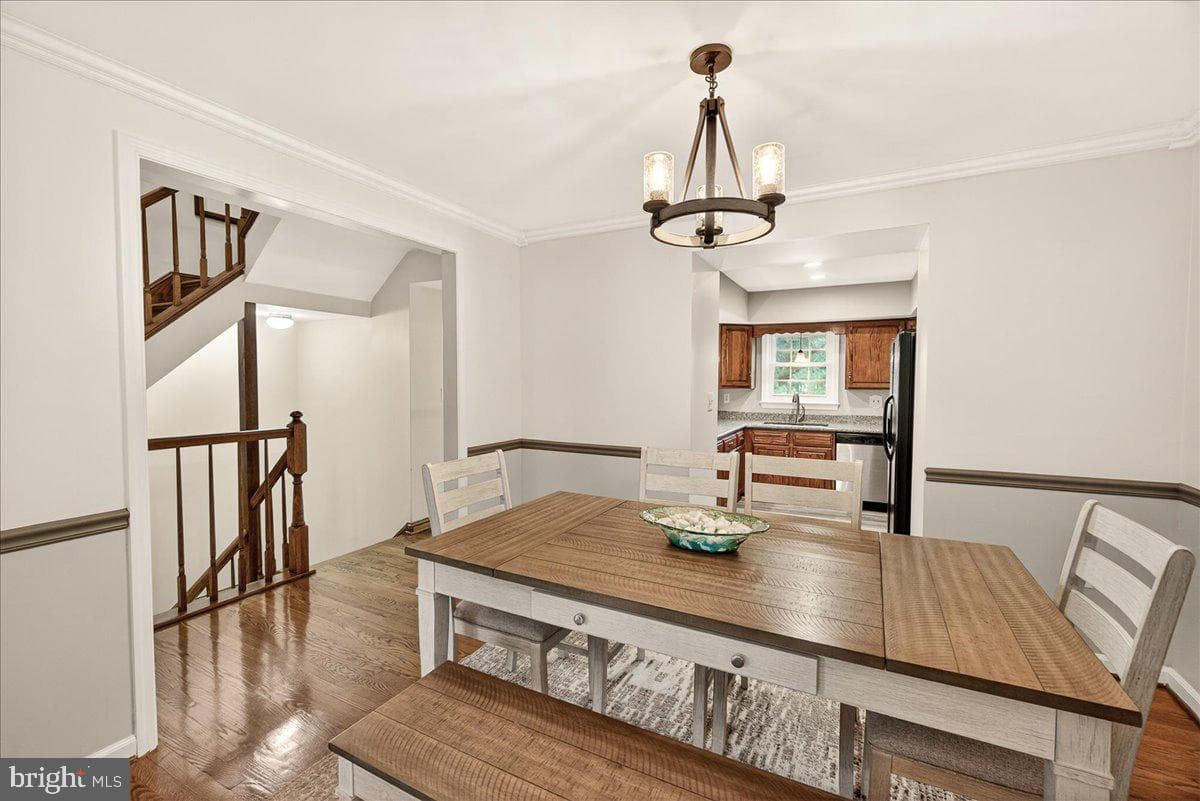 8241 Waterside Court photo 9