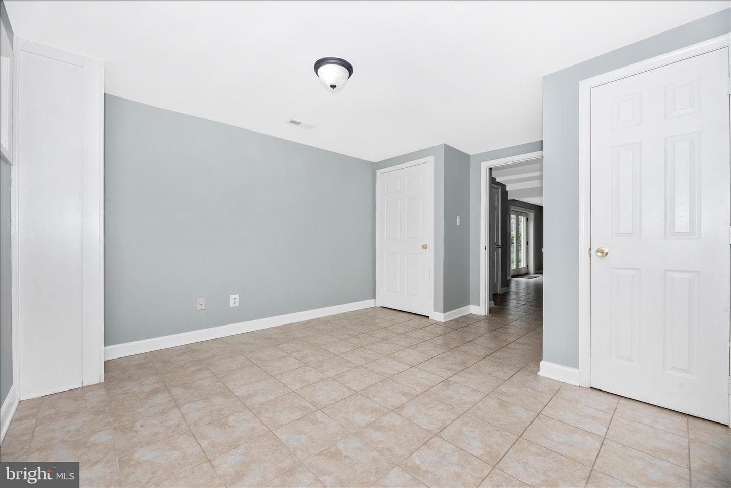 825 2nd Avenue photo 35
