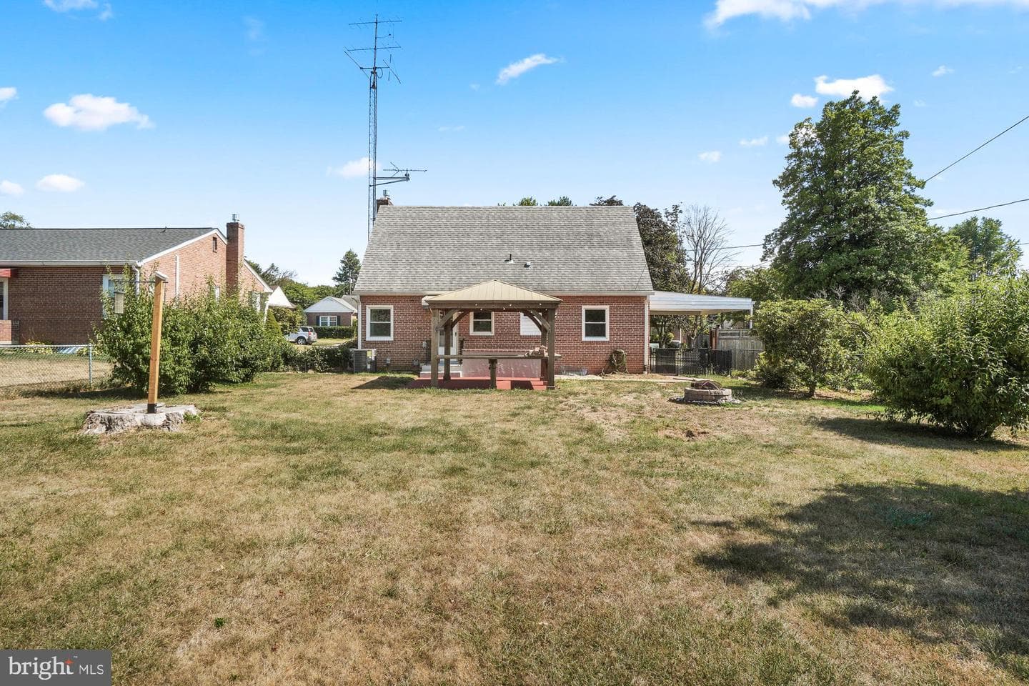 607 Grant Place photo 27