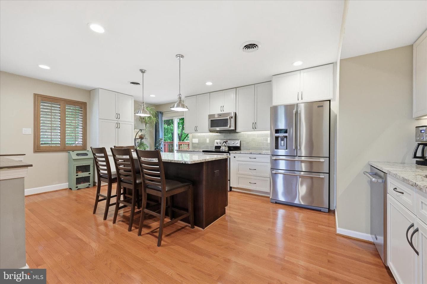 6714 Meadowlawn Circle photo 7