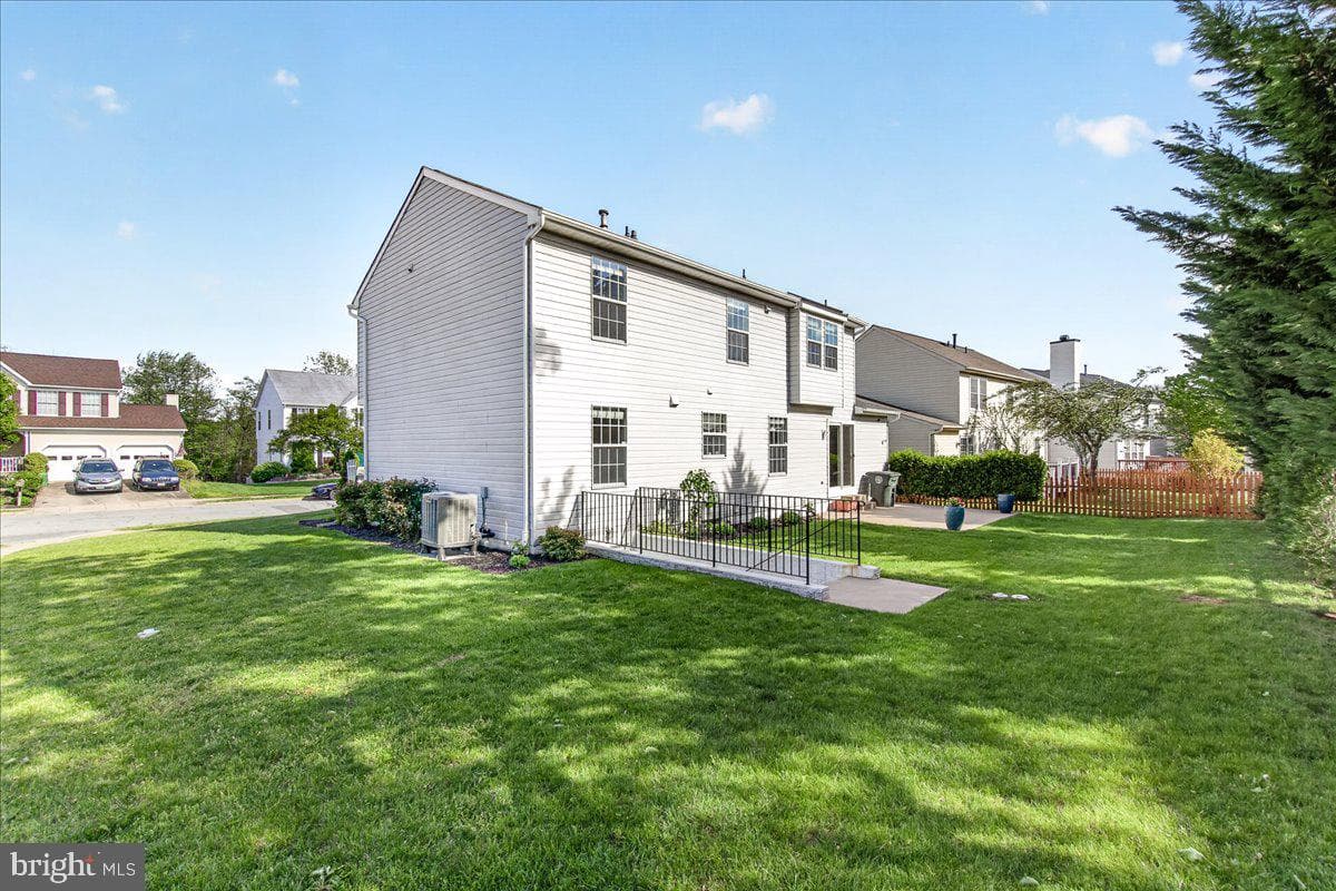 701 Angelwing Lane photo 4