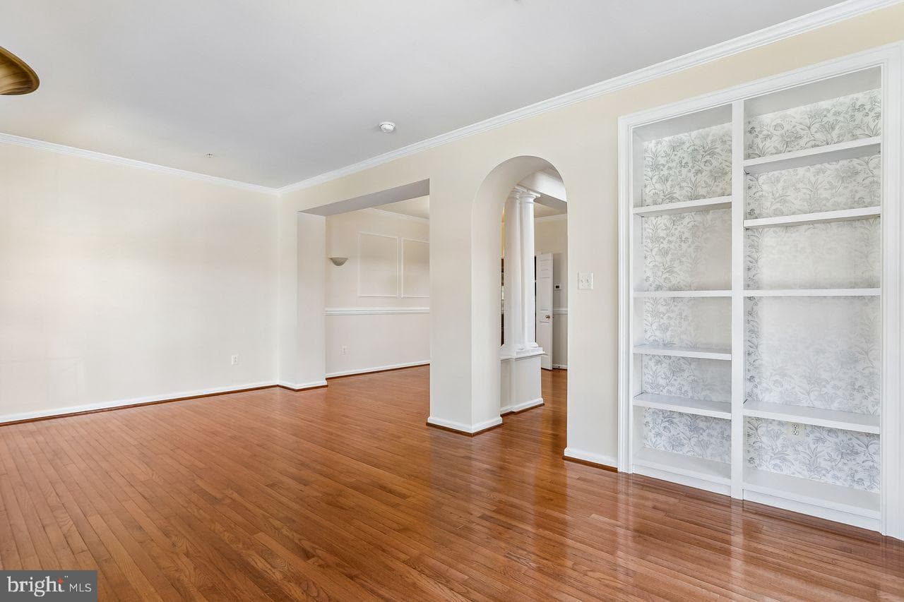 2531 Island Grove Boulevard photo 11