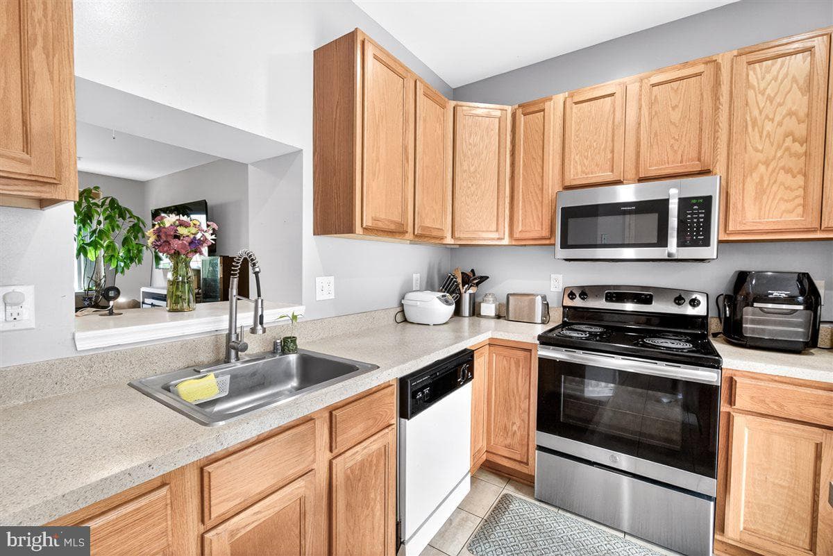 1506 S Rambling Way photo 14