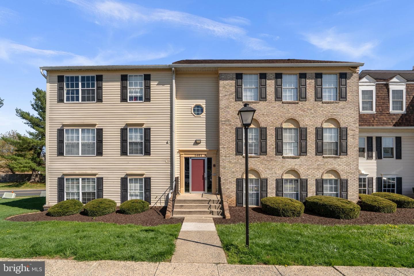1401 Key Parkway #102 photo 2