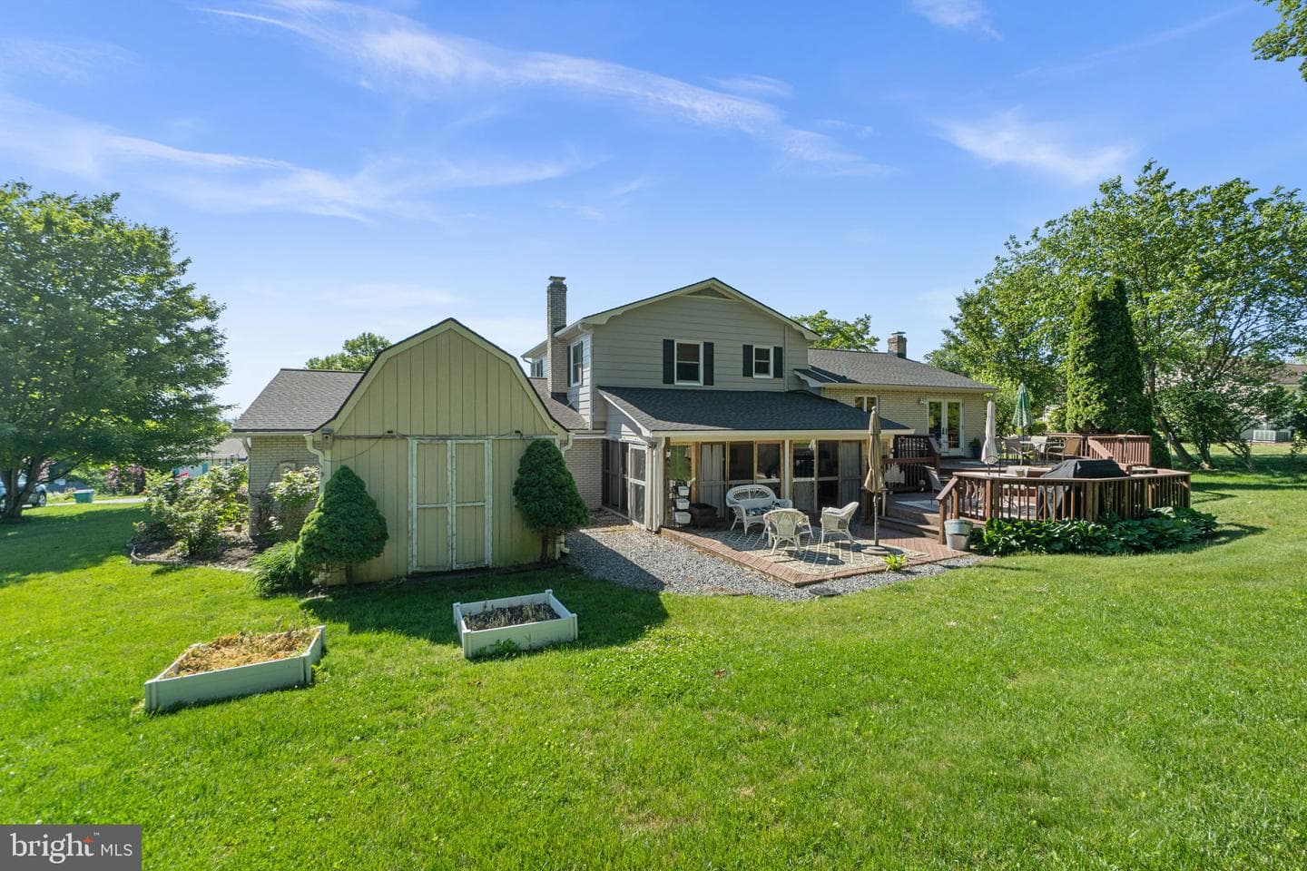 13724 Hillside Avenue photo 41