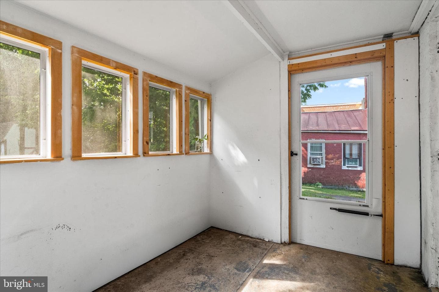 20 S Jefferson Street photo 21