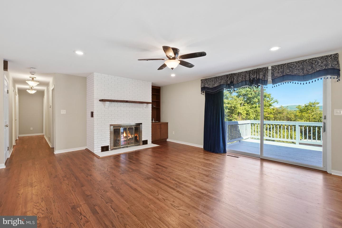 3388 Red Oak Court photo 13
