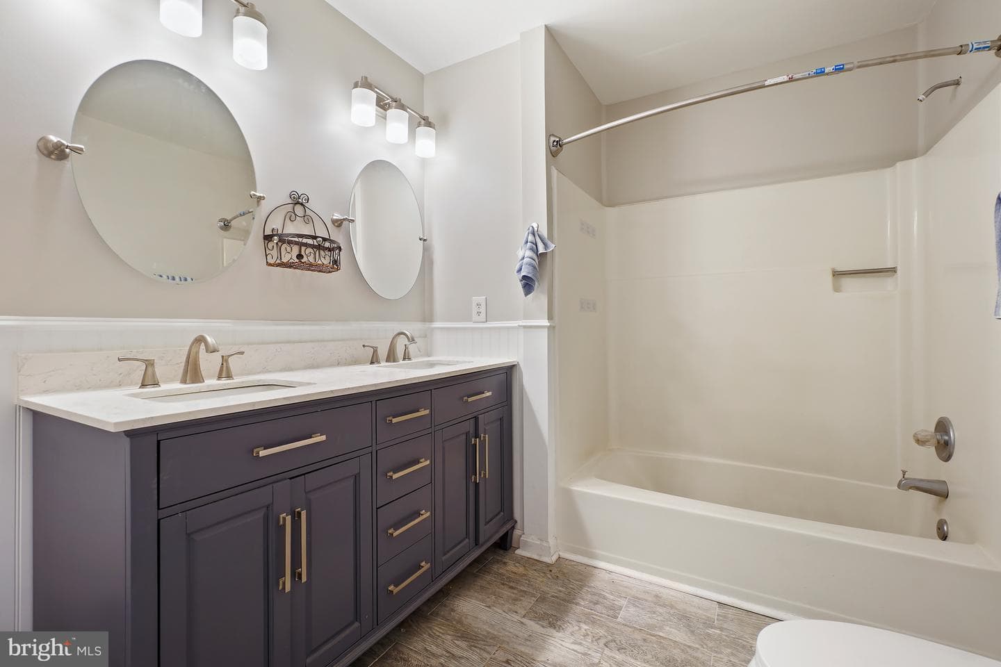 3388 Red Oak Court photo 23