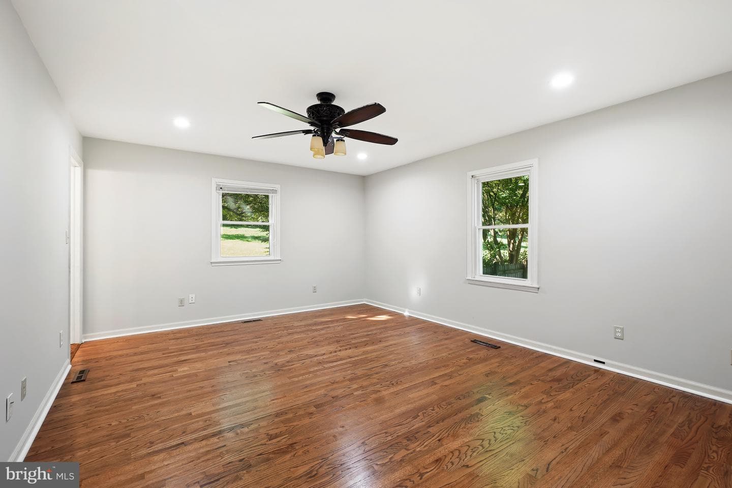 3388 Red Oak Court photo 25