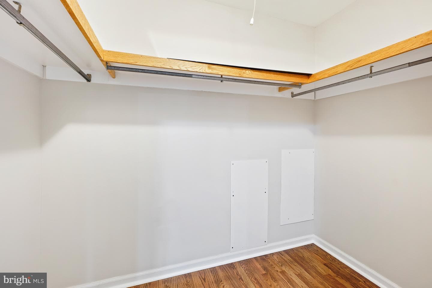 3388 Red Oak Court photo 26
