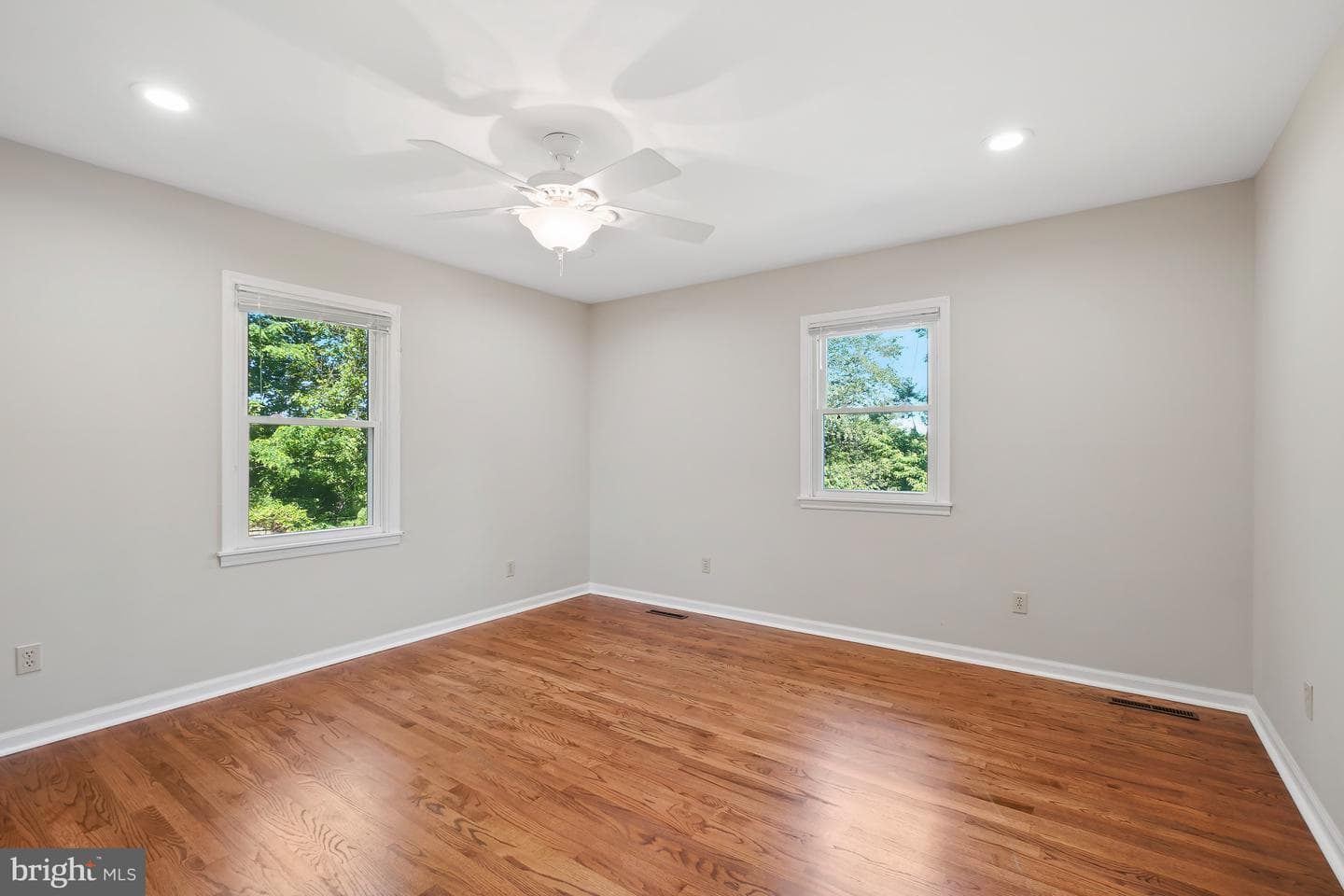 3388 Red Oak Court photo 30