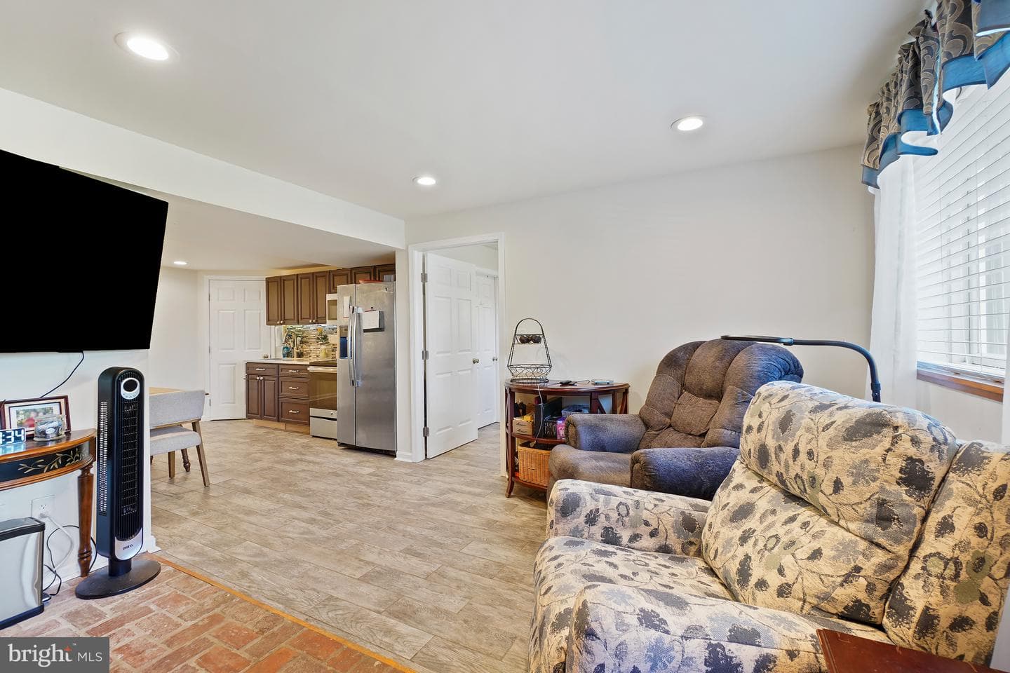 3388 Red Oak Court photo 36