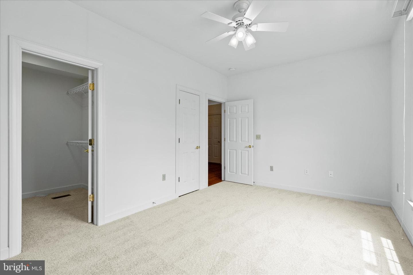 2 Derr Lane photo 12