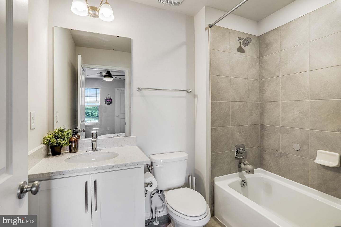 504 Carroll Walk Ave photo 59