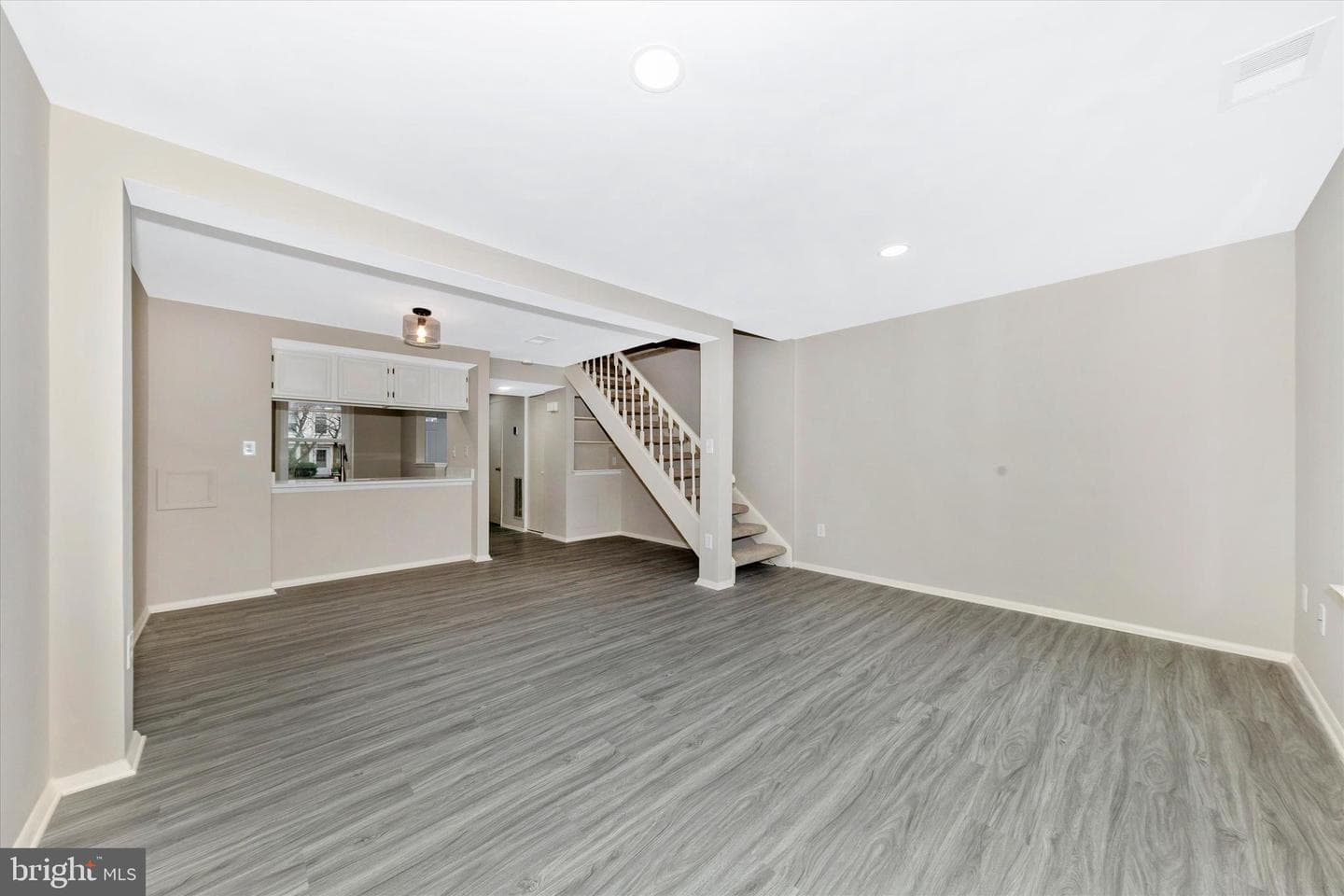 5818 Drawbridge Court photo 17