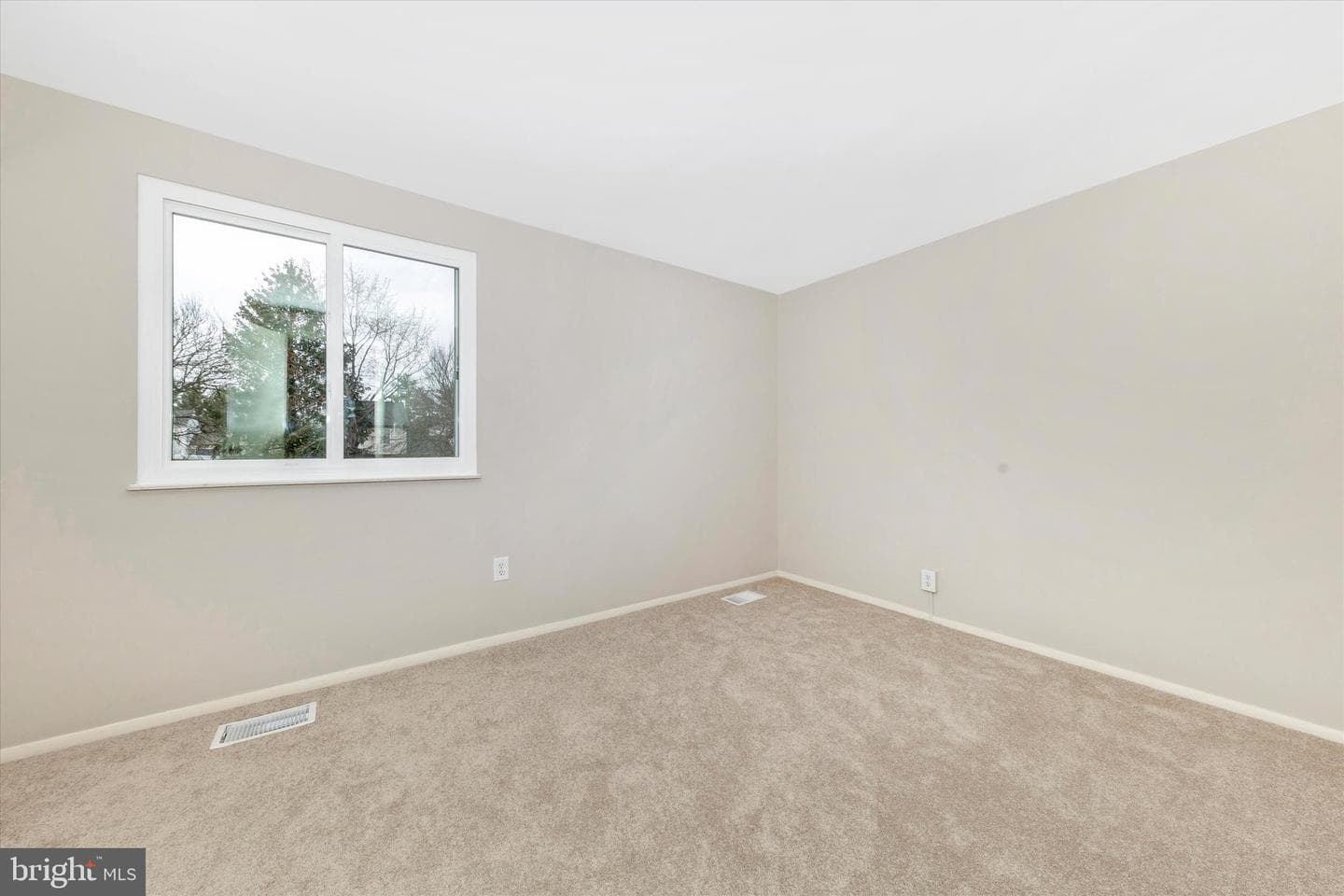 5818 Drawbridge Court photo 25