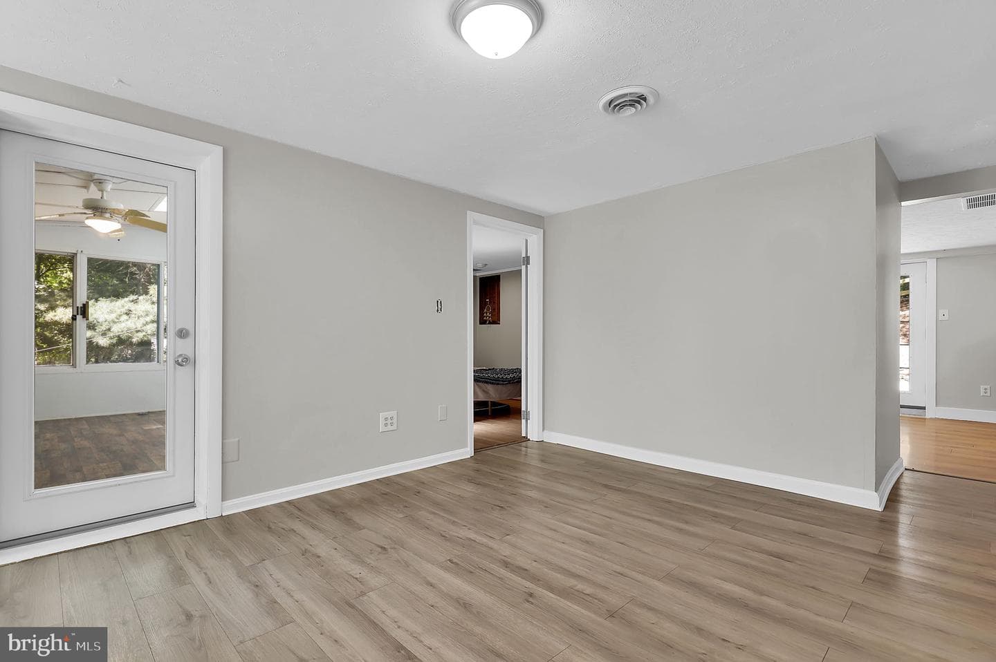 10856 Wolfsville Road photo 21