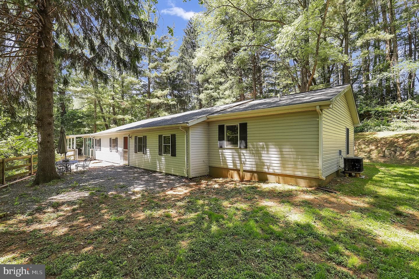 10856 Wolfsville Road photo 36