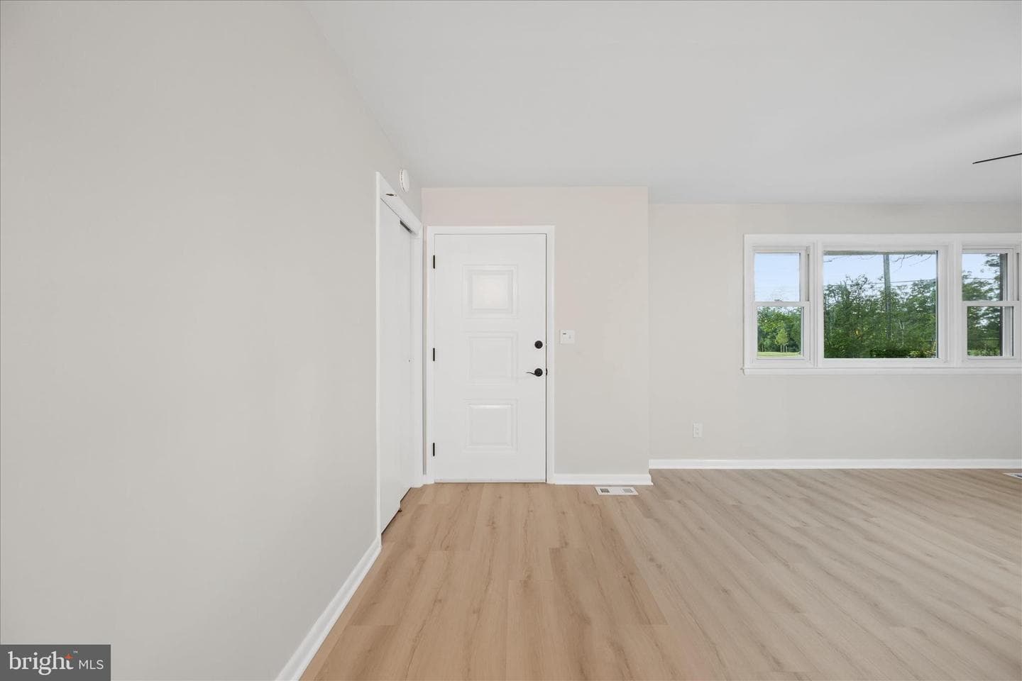 7052 Linganore Road photo 4