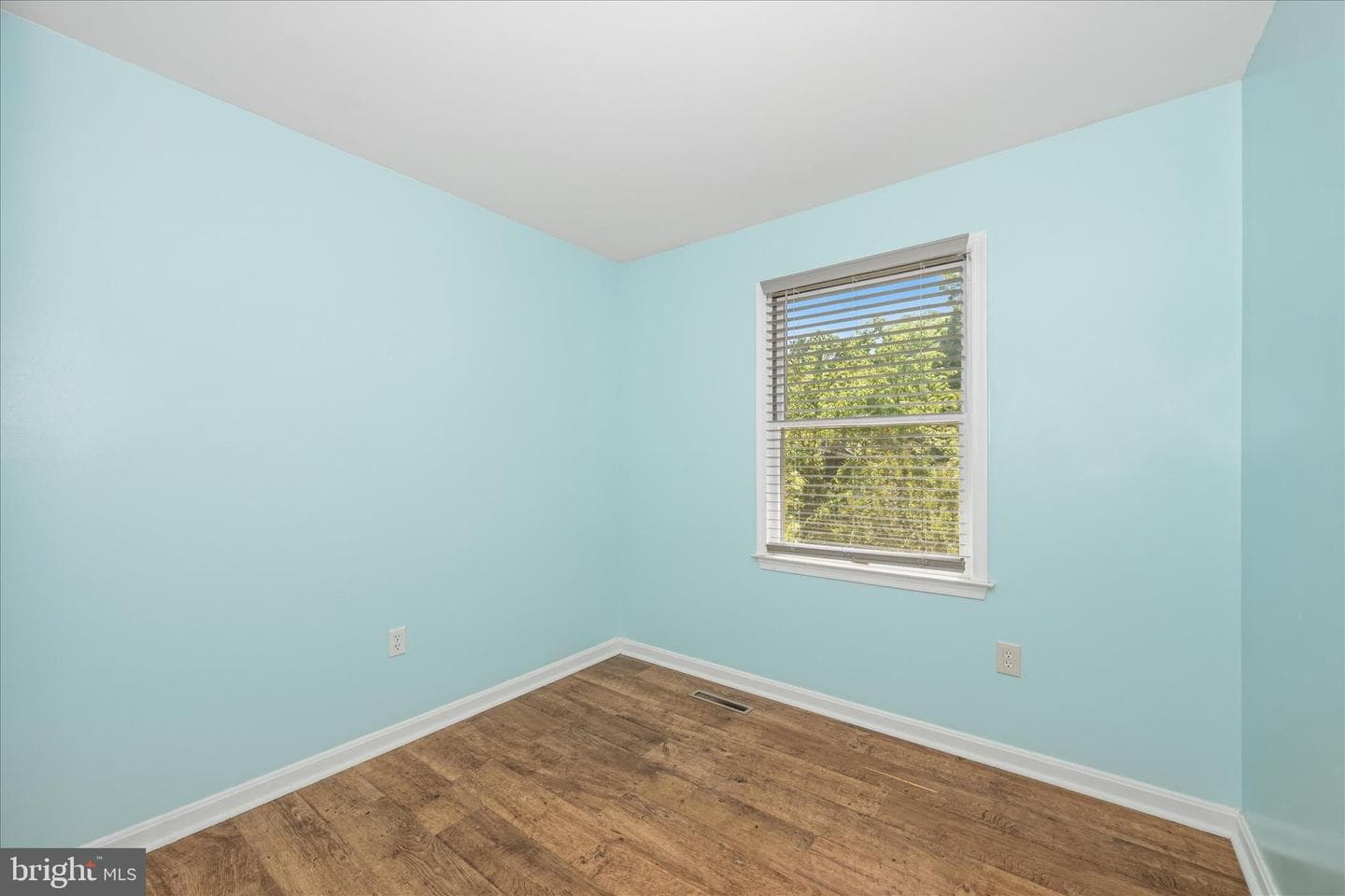 6627 E Beach Drive photo 26