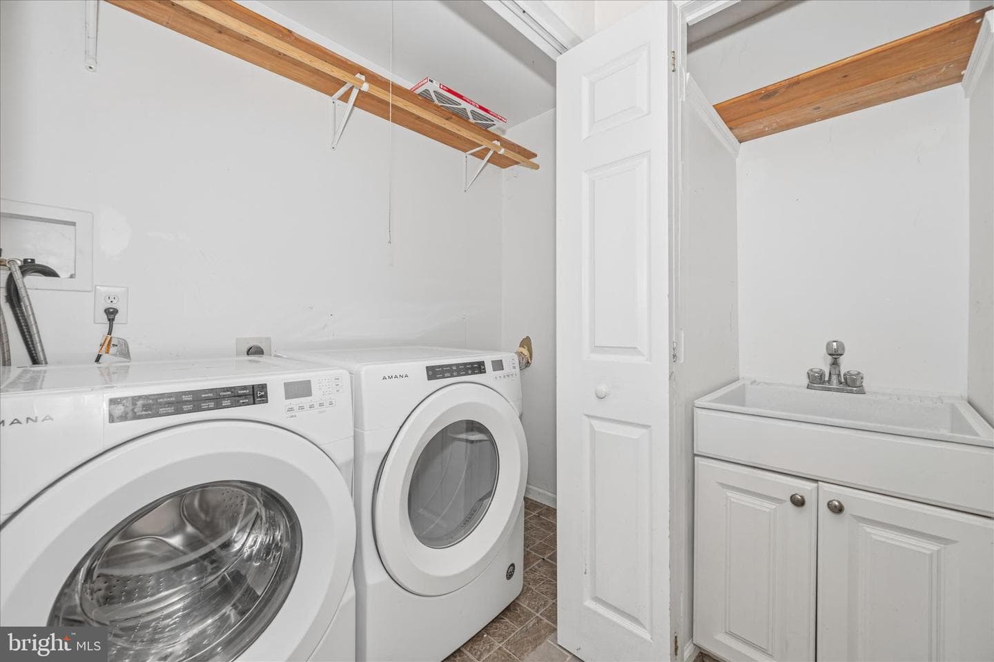 6627 E Beach Drive photo 33