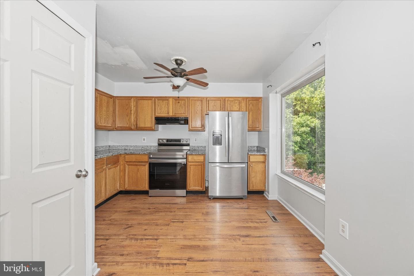 6627 E Beach Drive photo 9