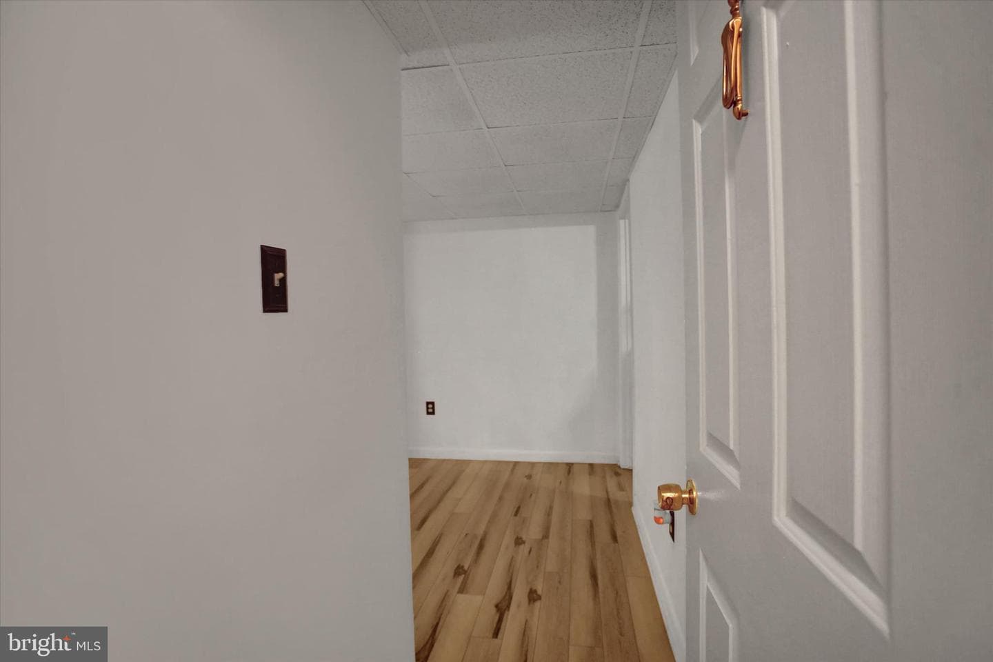 210 Burlington Avenue photo 38