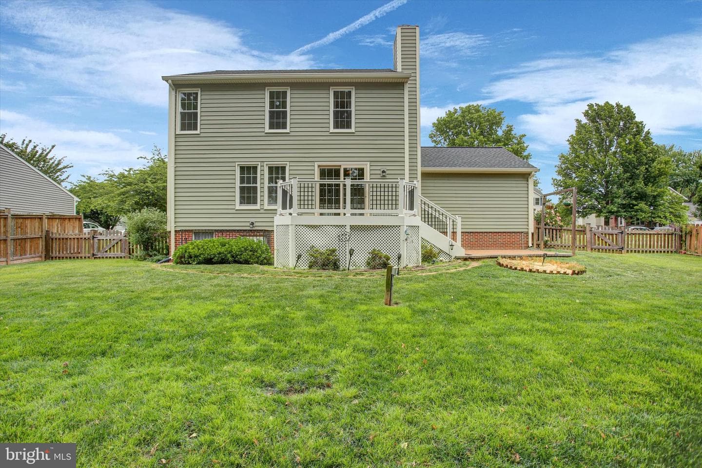 210 Burlington Avenue photo 49