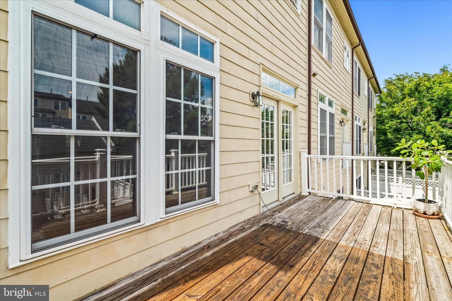 9393 Penrose Street photo 40
