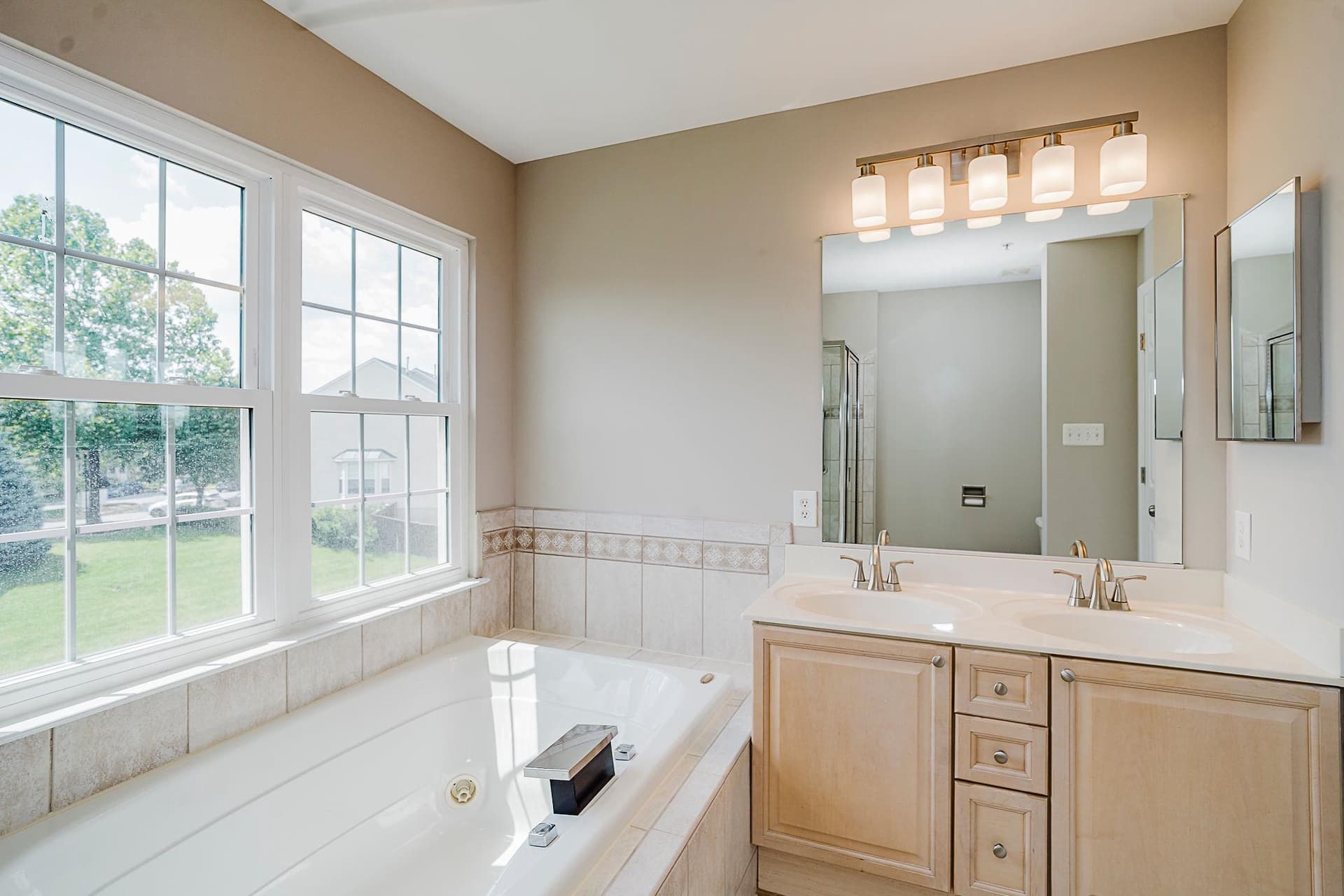 5141 Mclauren Lane photo 29