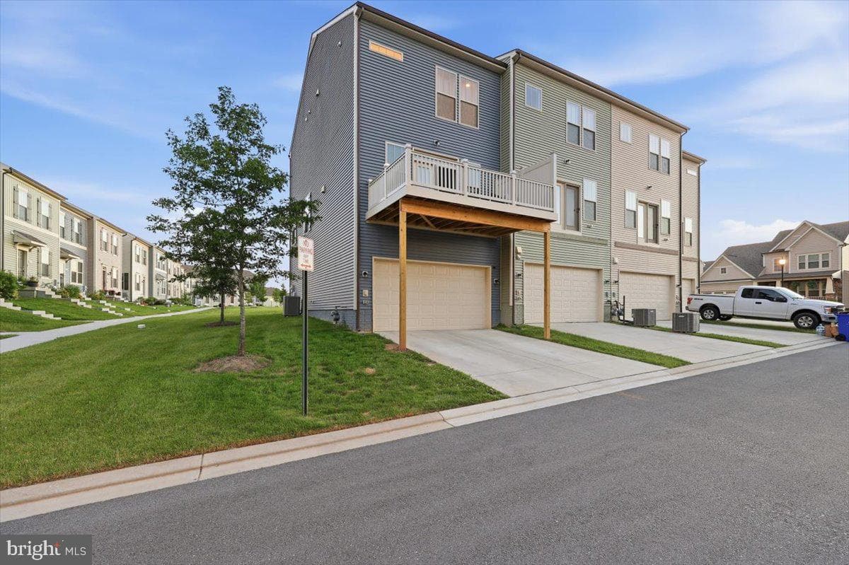 1833 Clancy Avenue photo 37