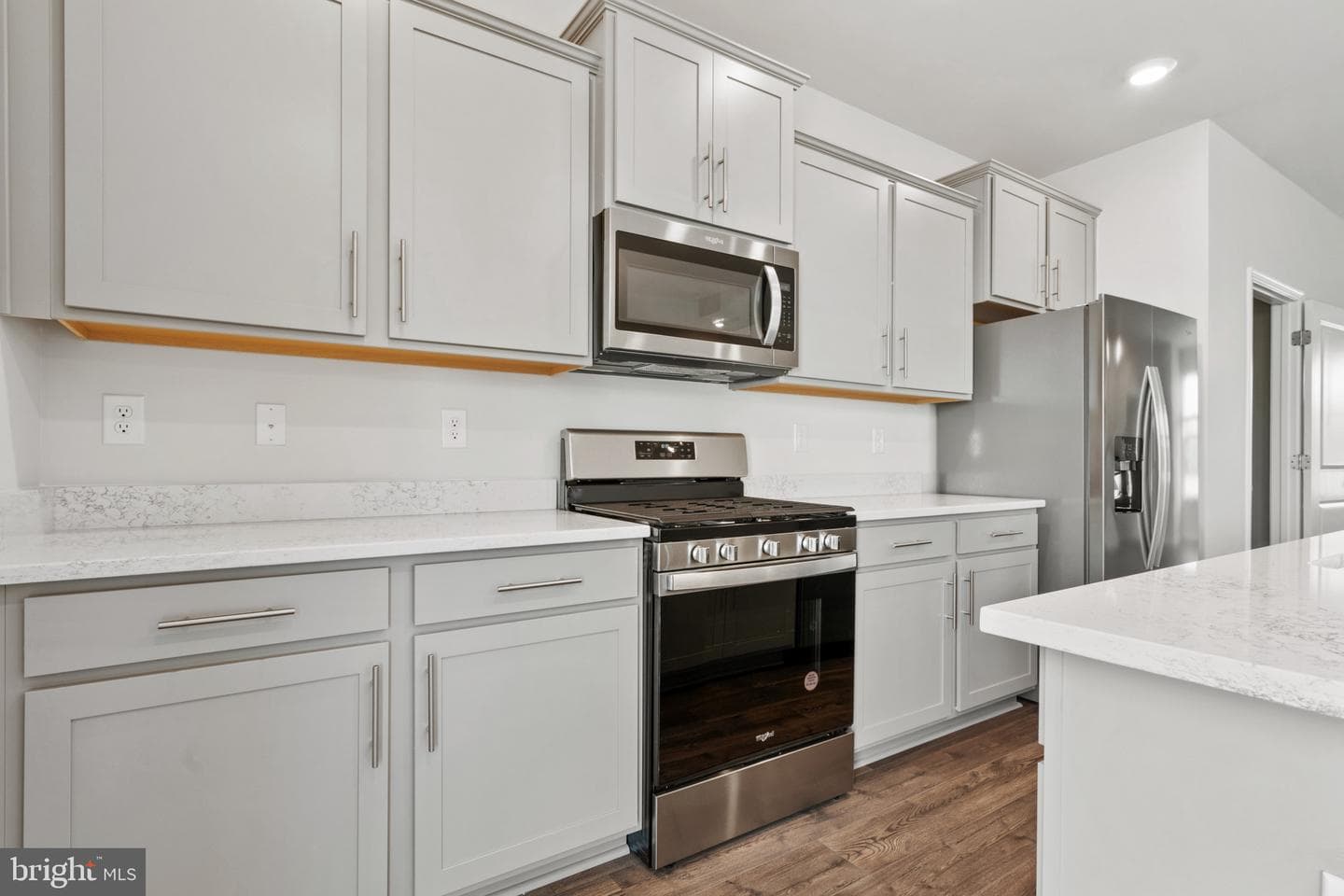 434 Ensemble Way photo 11